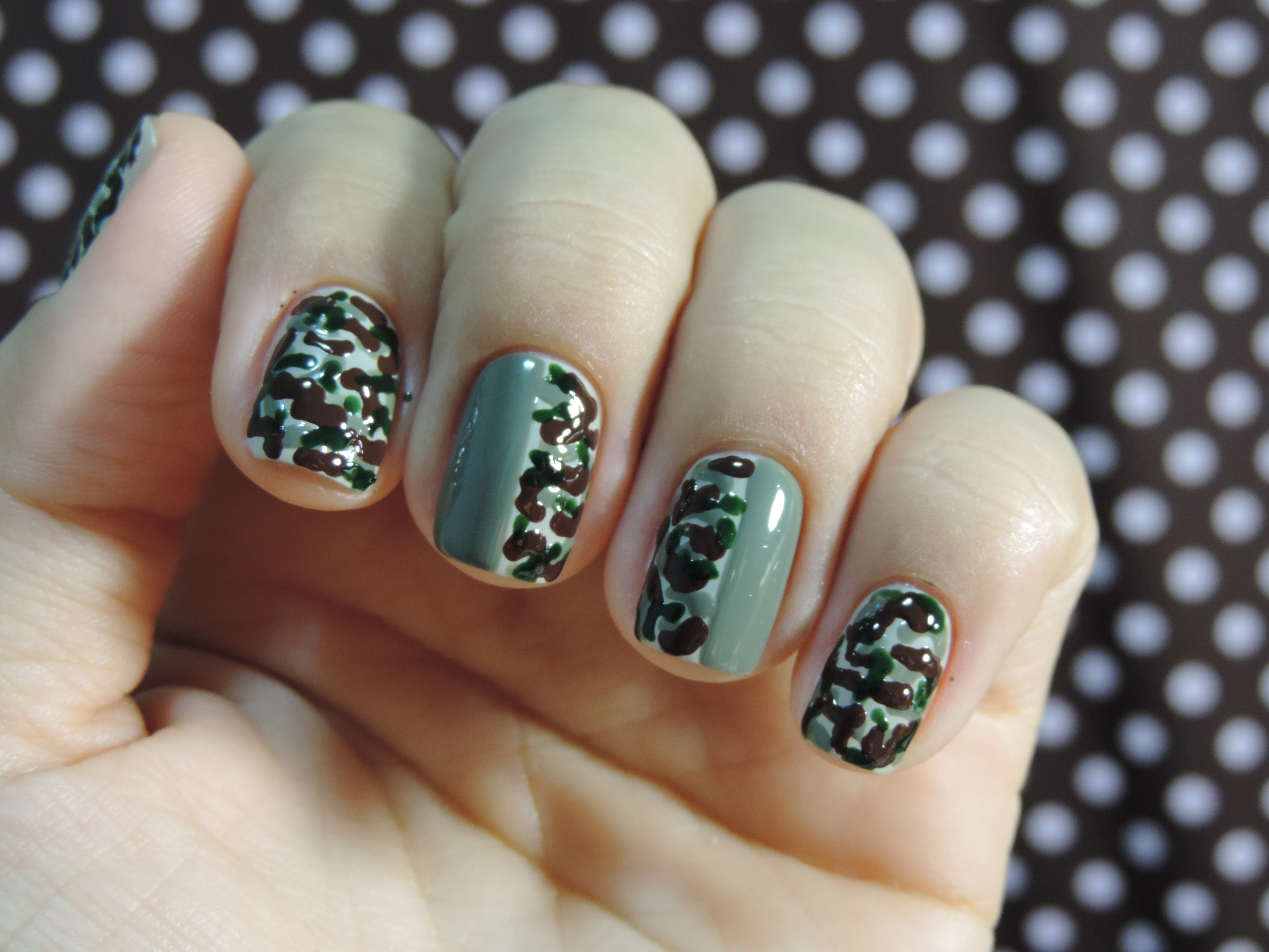 Inspirações de Unhas Camufladas para Cada Estilo e Ocasião