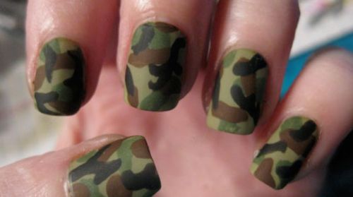 Tendências de Cores para Unhas Camufladas em 2024