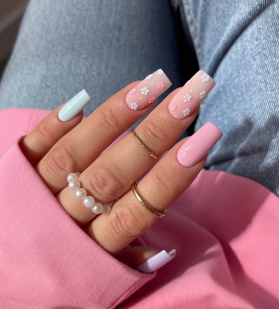 quanto custa fazer unhas decoradas delicadas