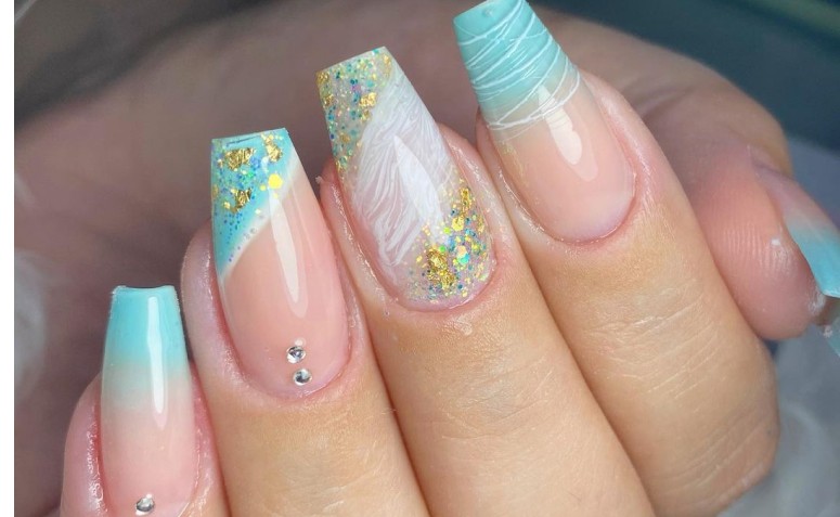 como evitar unhas decoradas delicadas que descascam