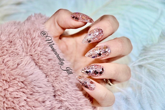 Guia completo de esmaltes rose gold para iniciantes