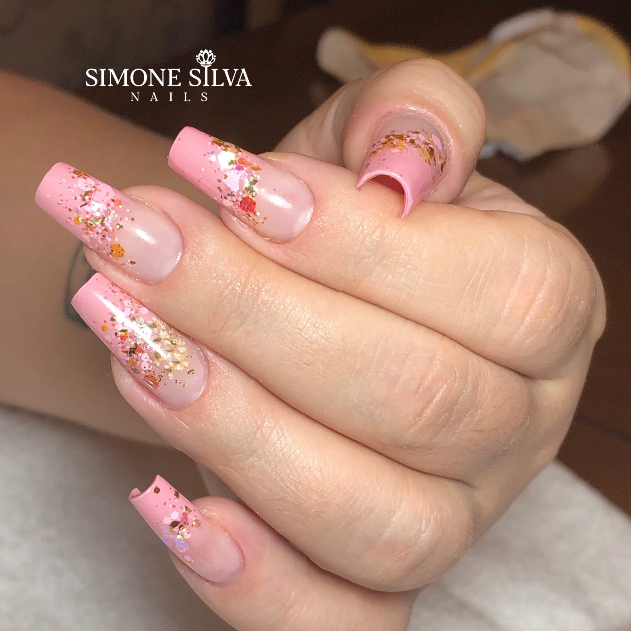 unha encapsulada francesinha rosa vs unha em gel tradicional