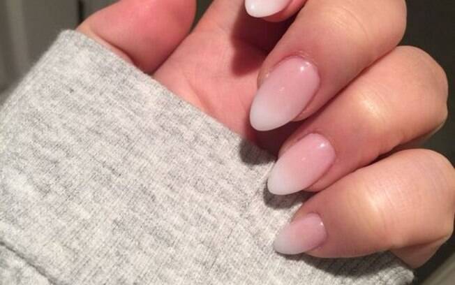 unhas amendoadas