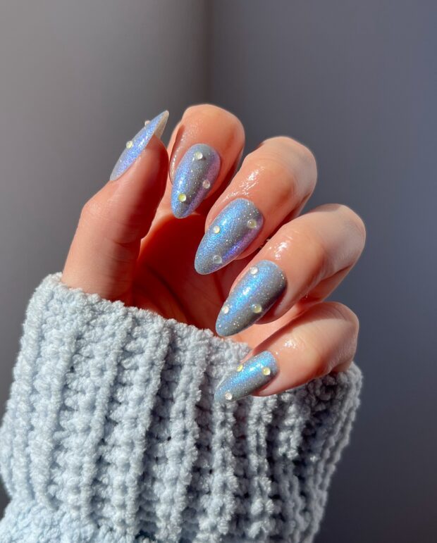 Guia Completo: Como Fazer Unhas Cromadas Perfeitas em Casa