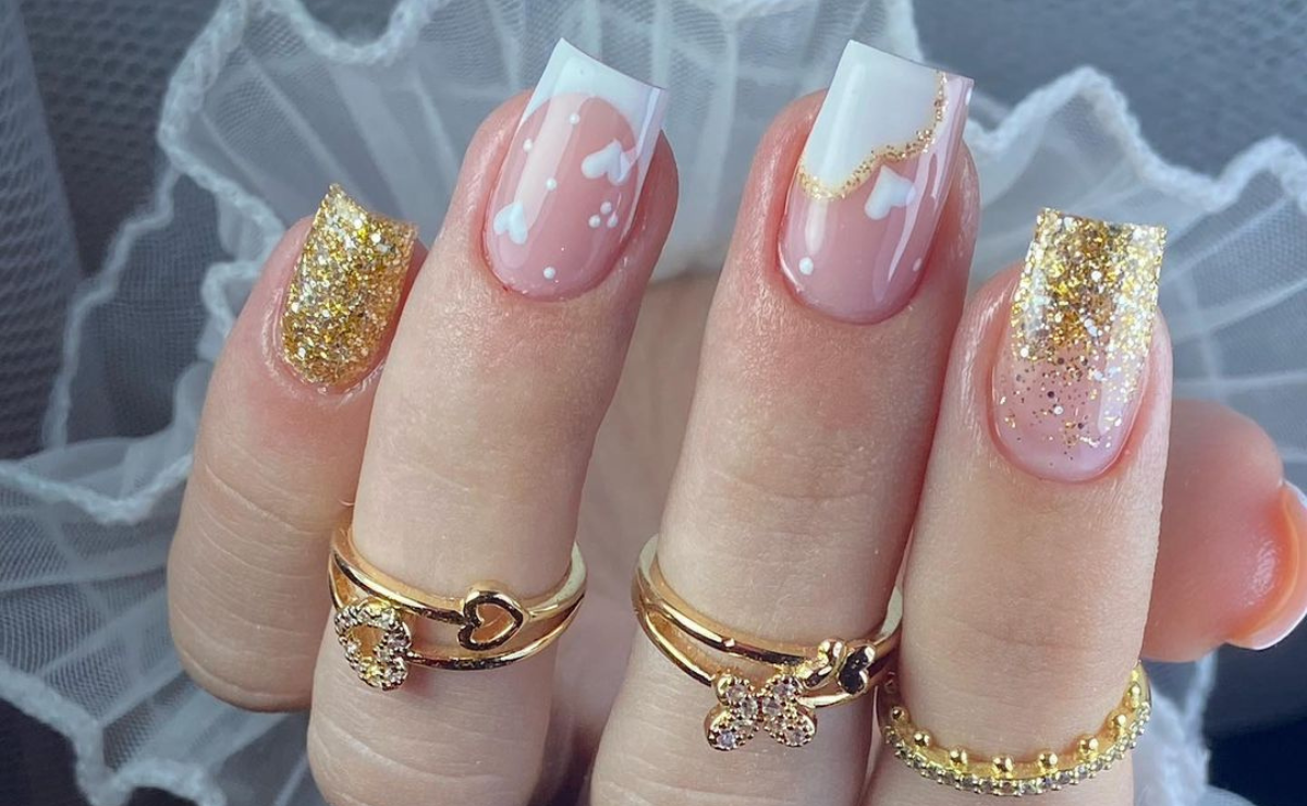 tendências de nail art com glitter