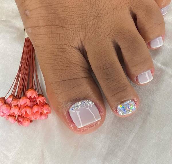 unhas decoradas com brilho