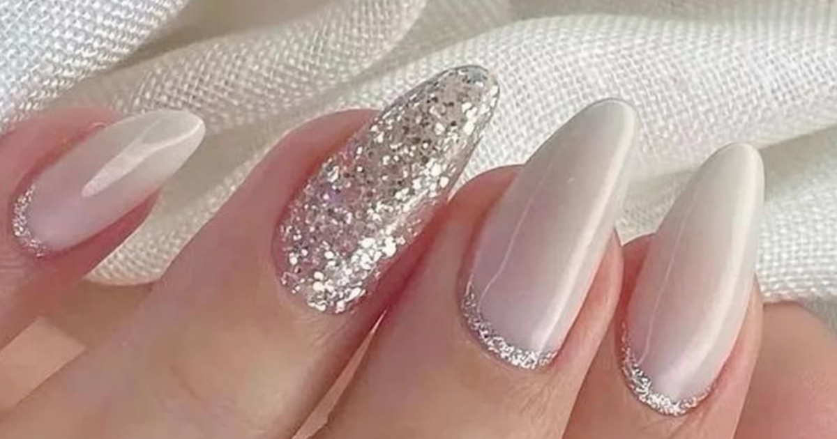 unhas encapsuladas com glitter tutorial