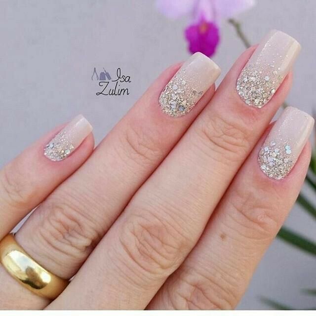 Como Conseguir o Efeito Cromado Perfeito nas Unhas