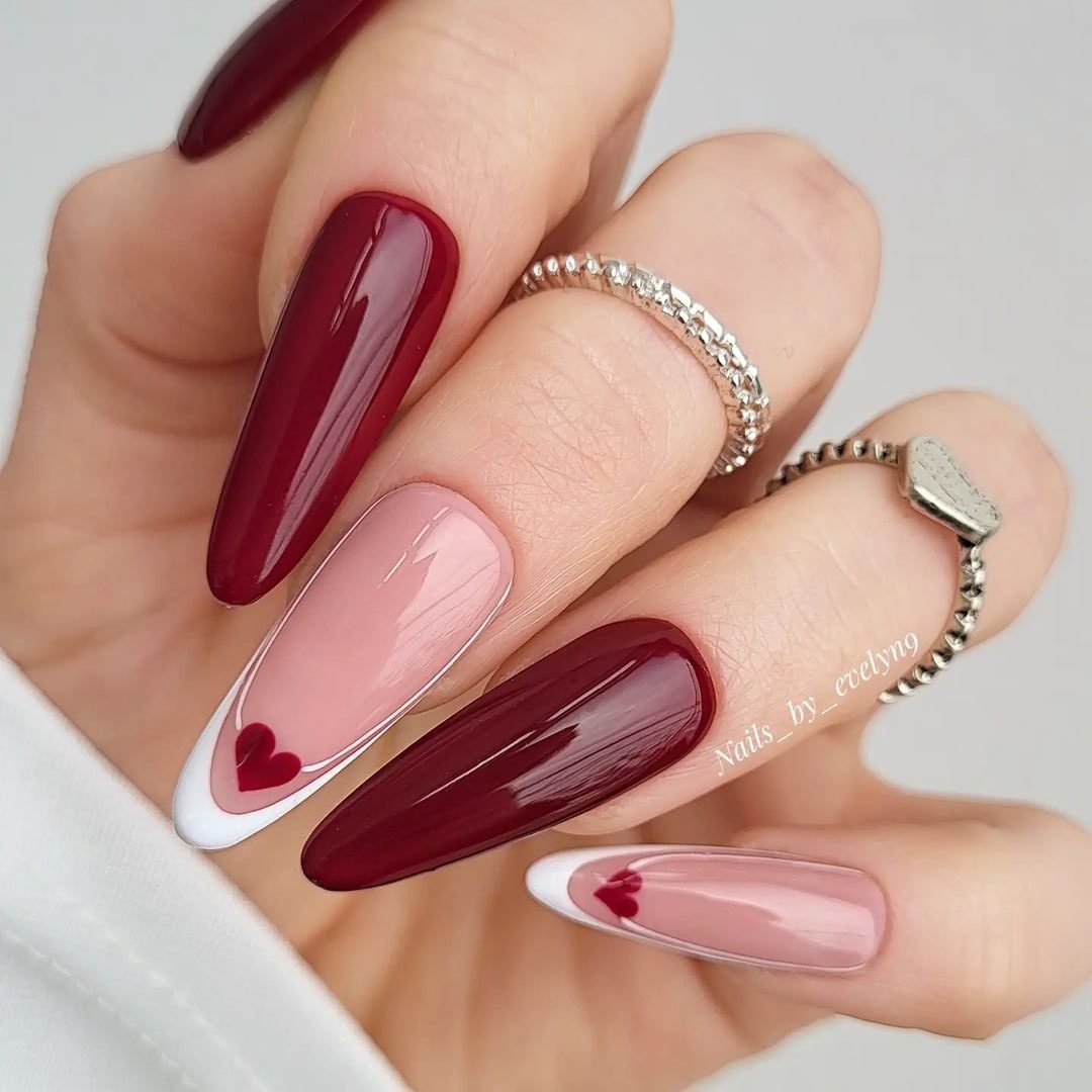 Madrepérola e Glitter: Detalhes que Elevam suas Unhas de Madrinha