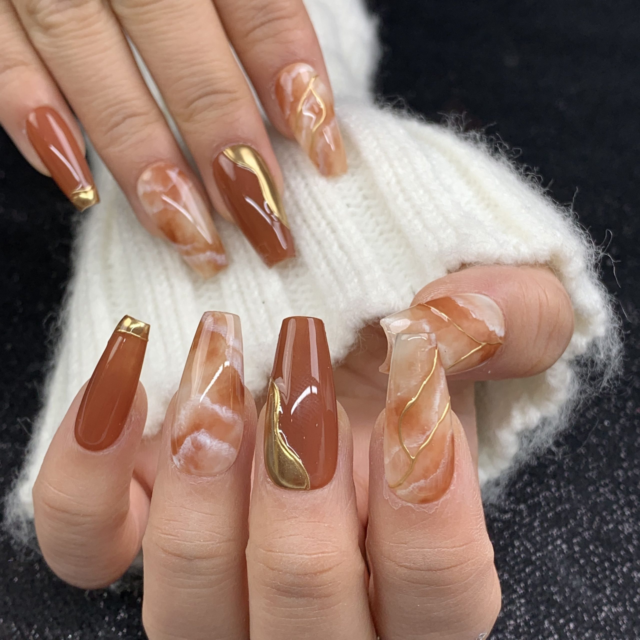 Ferramentas Essenciais para Criar Unhas Marmorizadas Perfeitas