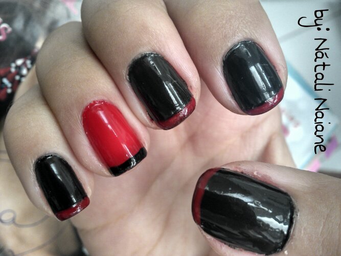 Unhas Góticas: Ideias de nail art preto e vermelho para um visual impactante