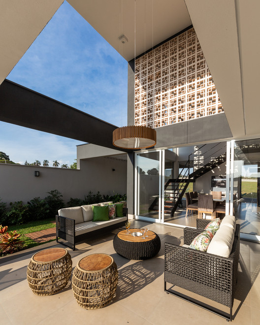 Pé direito duplo: vale a pena o investimento?