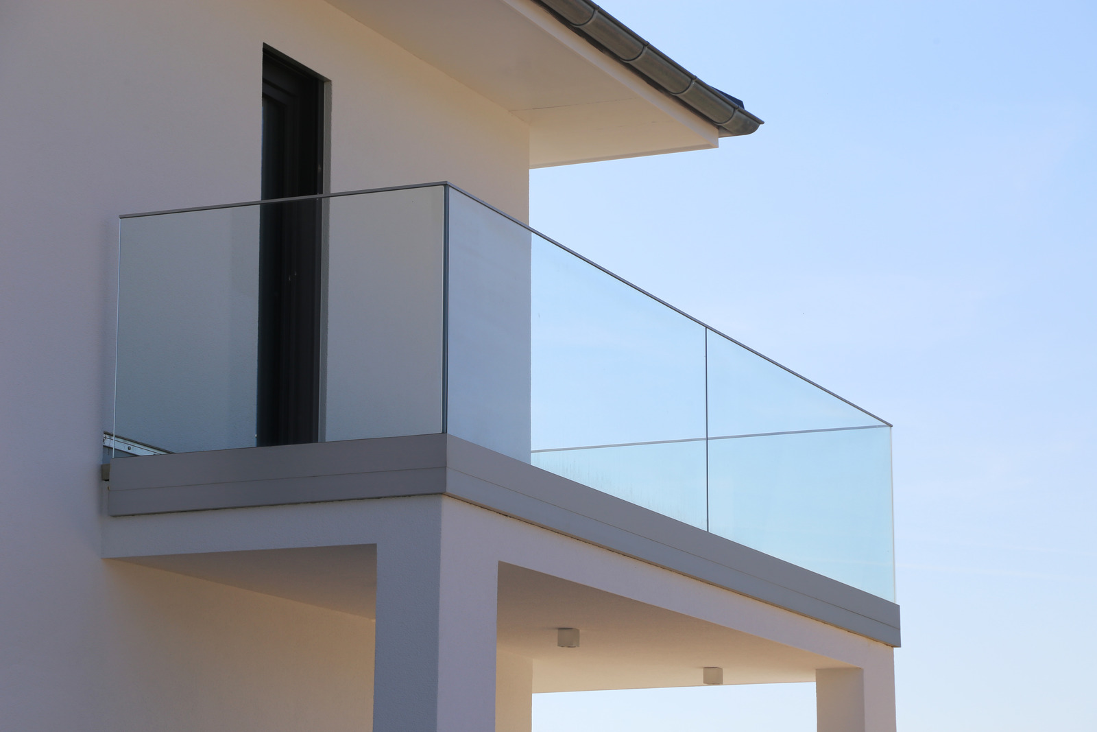 quanto custa fechar varanda com vidro