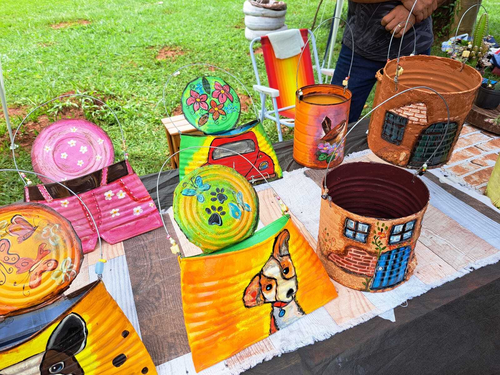 Além da Tinta: Outras Ideias Criativas para Reutilizar Latas Grandes