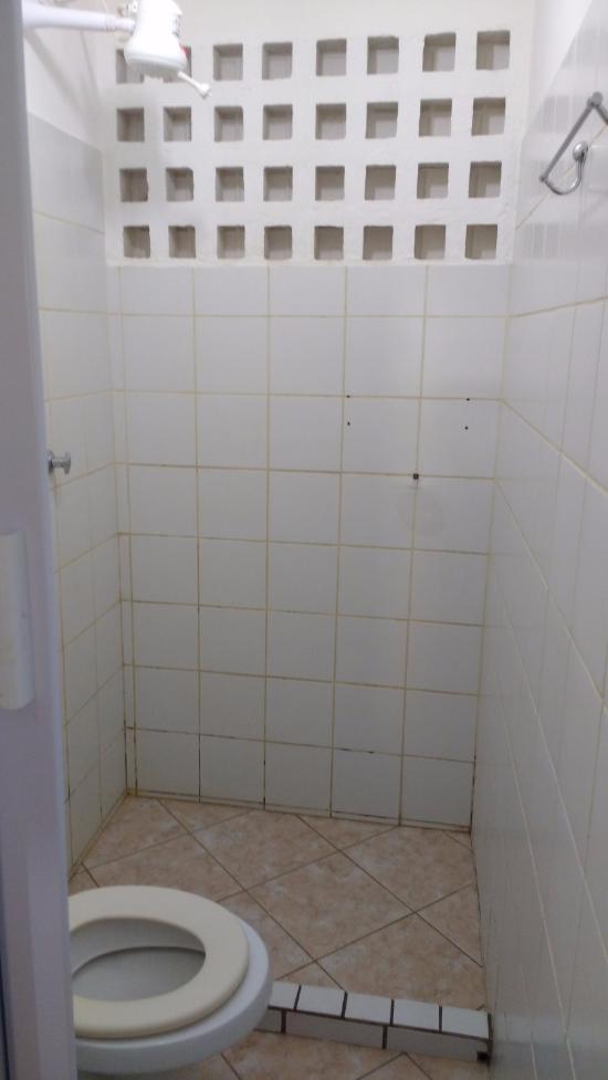 instalar exaustor em banheiro pequeno