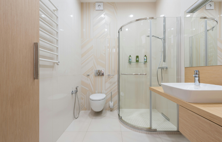 como ventilar banheiro sem janela