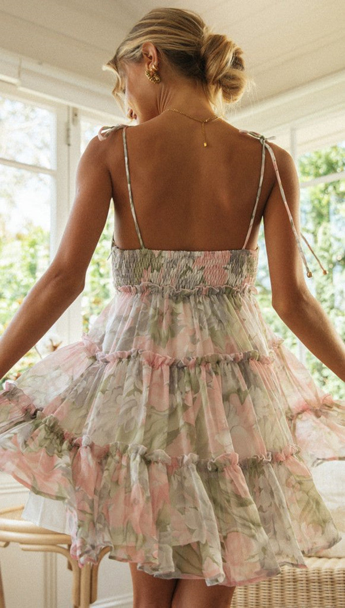 modelos de vestidos com babados modernos