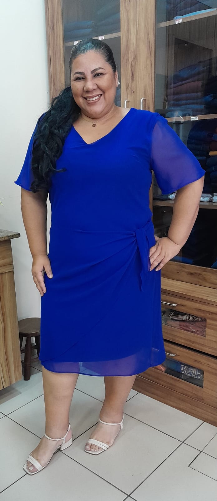 Vestidos de Seda Midi vs. Longos: Qual o Ideal para Você?