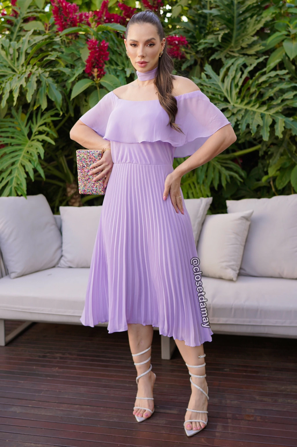 Tendências de Cores e Modelos em Vestidos de Seda para 2024