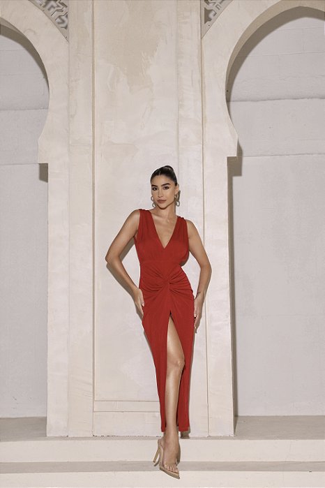 O poder do vestido vermelho: significado e estilo