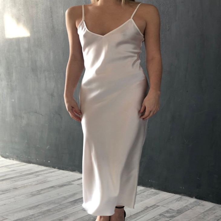 vestido slip dress de seda