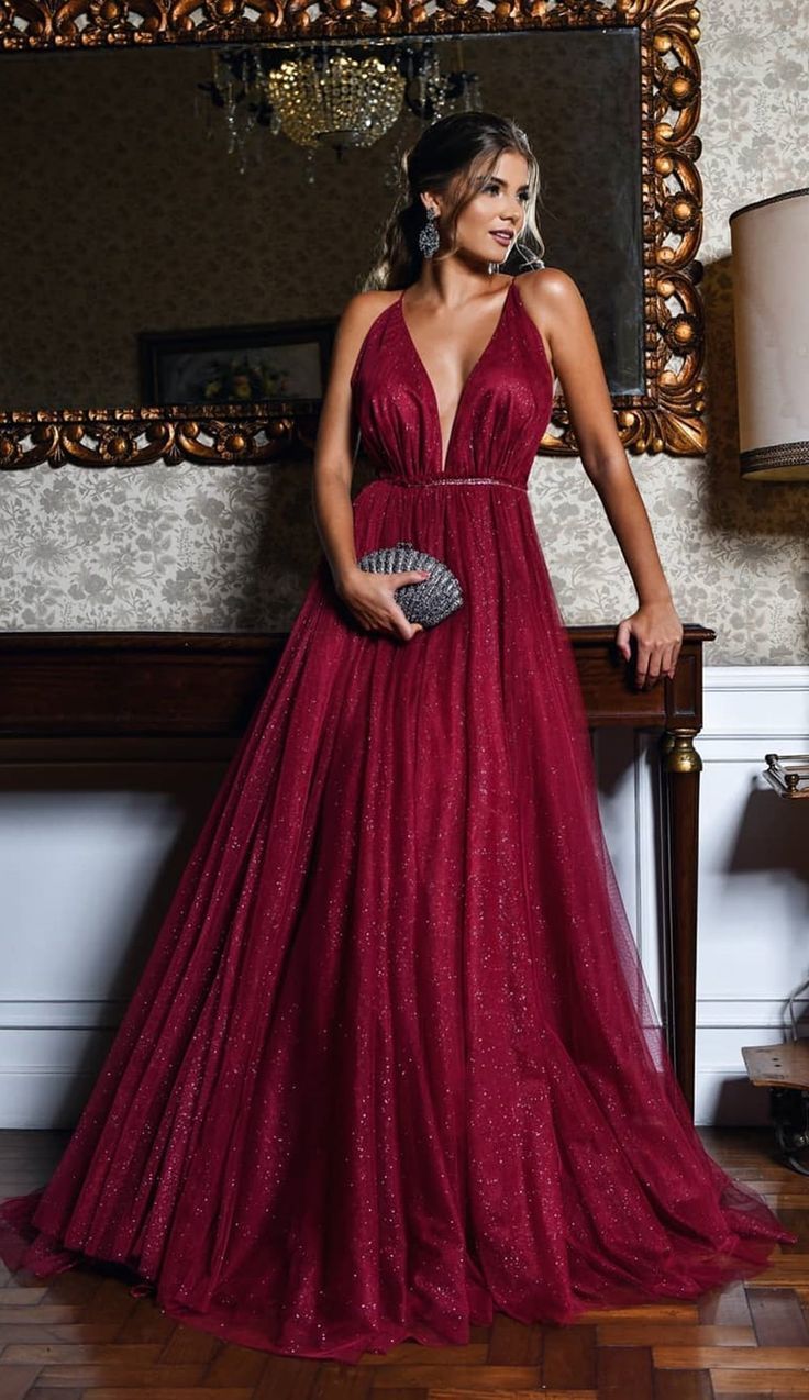 Como escolher o sapato ideal para seu vestido vermelho