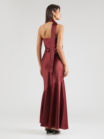 10 Maneiras de Usar Vestido Vermelho em Festas Diurnas