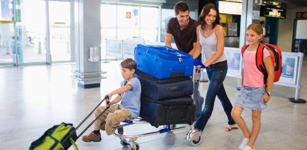 Aventura no Ártico: Roteiros para ver a Aurora Boreal com a família em 2026